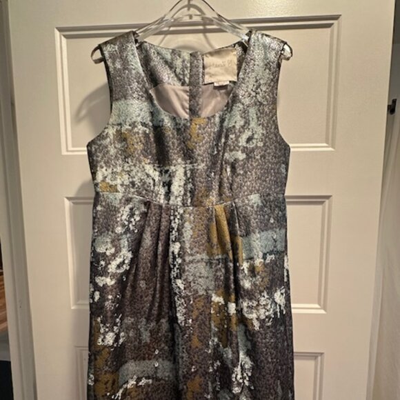 Sleeveless dress by Hanii Y. - Picture 1 of 3